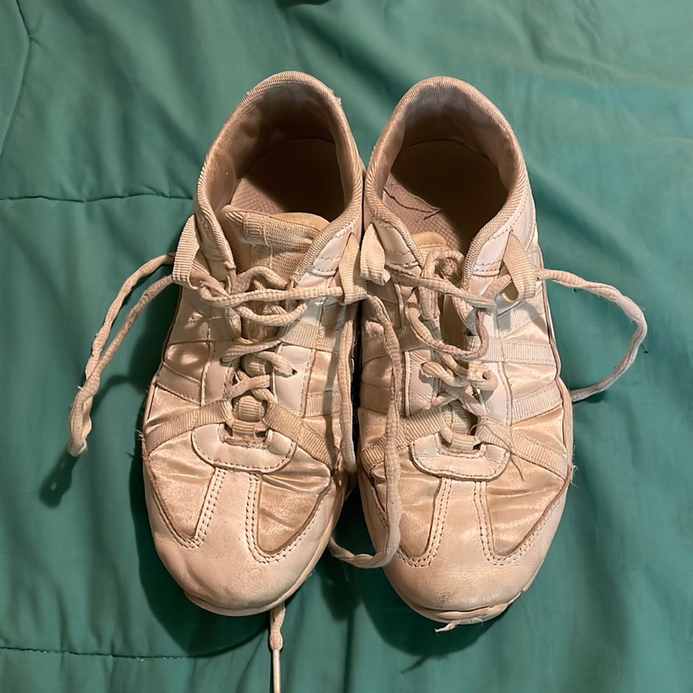 Nfinity Evolution Cheer Shoes. Good condition.